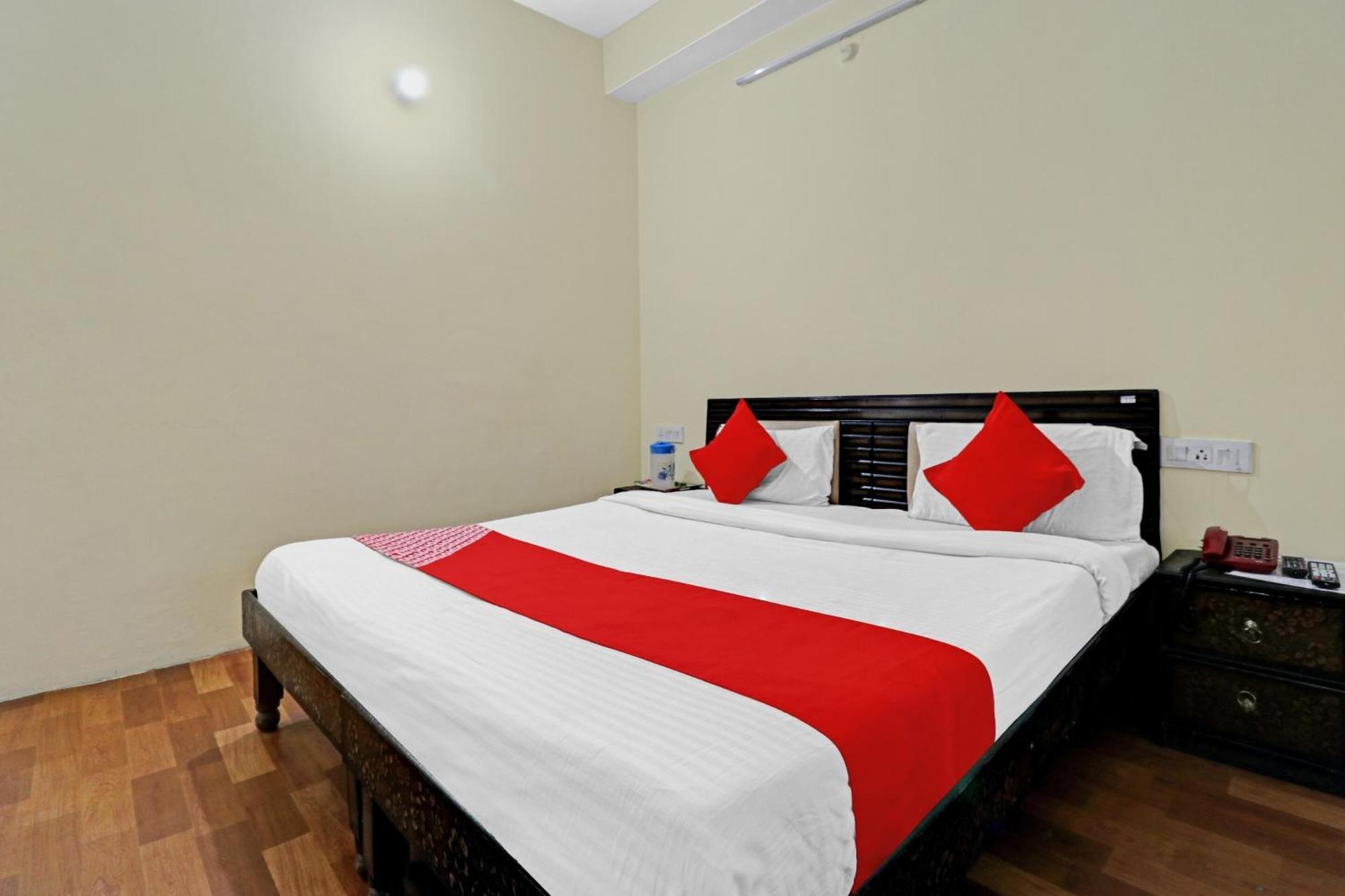 Hotel O New Shushant Regency 西姆拉 外观 照片