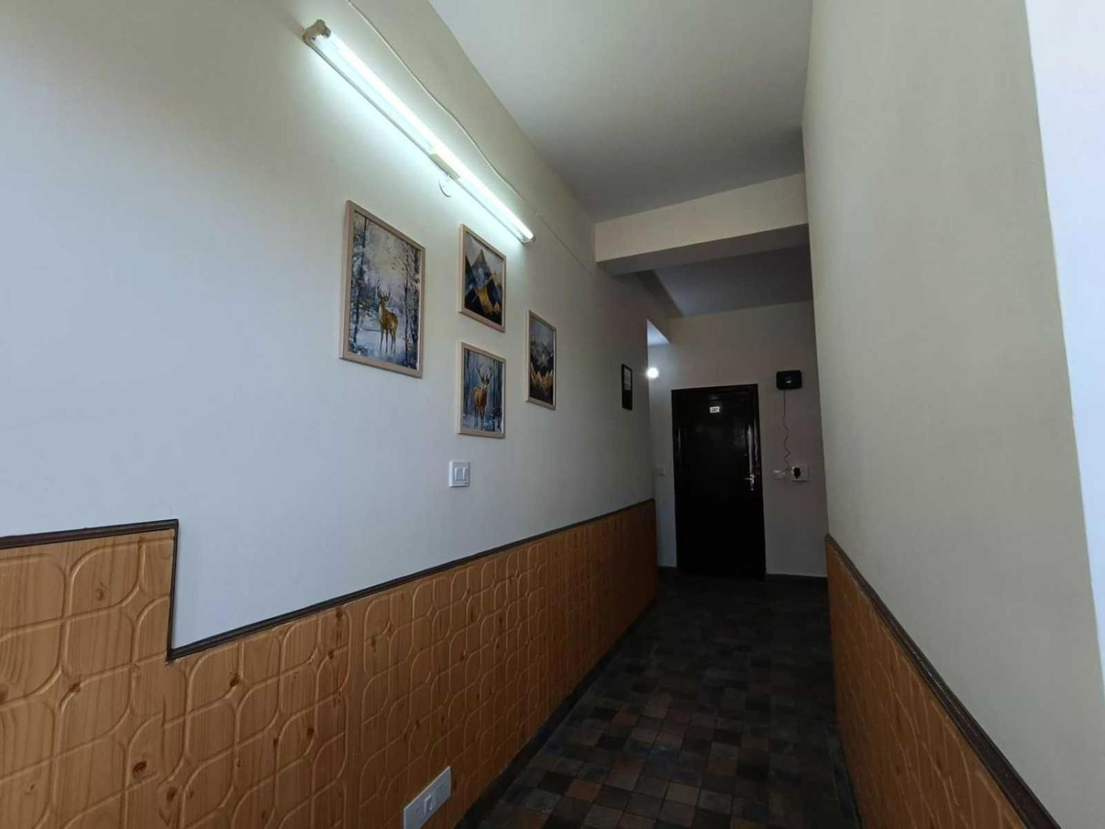 Hotel O New Shushant Regency 西姆拉 外观 照片